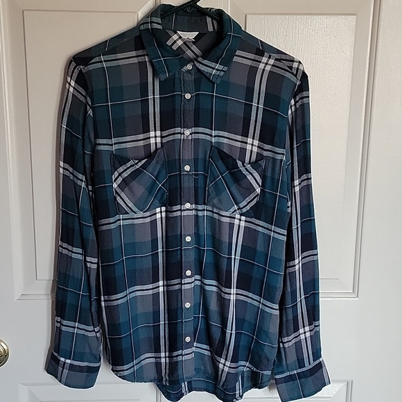 Aeropostale Tops - Aeropostale women's large, long sleeved, buttondown plaid shirt, blue and green.